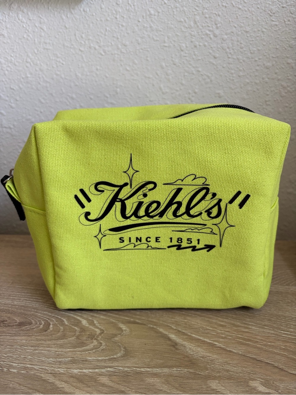 Kiehls East Village NYC Cosmetic Toiletry Makeup Case Bag Pouch Travel Cotton